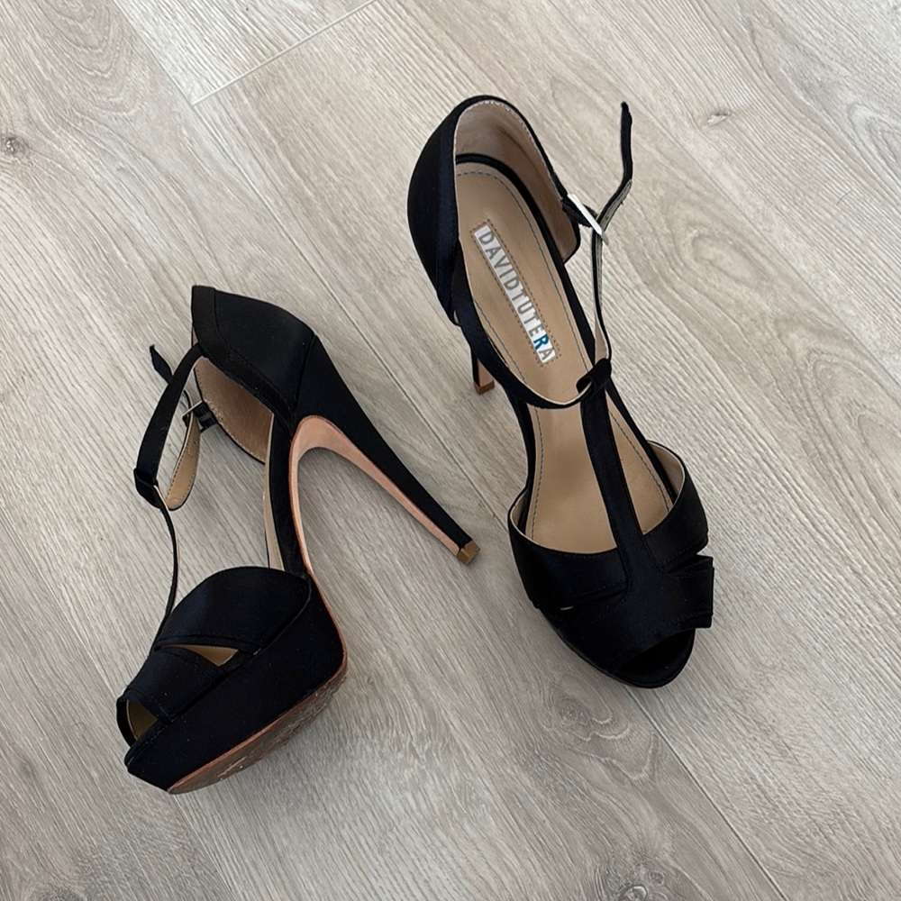 David Tutera Joy platform Stiletto T-Strap Heels
